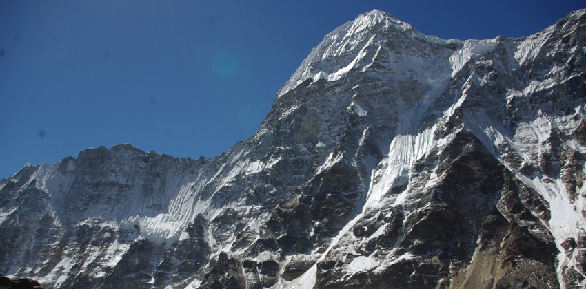 Mount Kanchenjunga Encounters Nepal